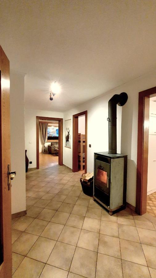 Lechufer, 80M2, Haushaelfte Mit Privatem Eingang, Kaminofen, Terrasse, Garten Pinswang Eksteriør billede